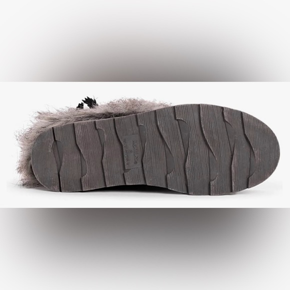 MUK LUKS Women's Sigrid Leela Fashion Boot - Picture 2 of 5